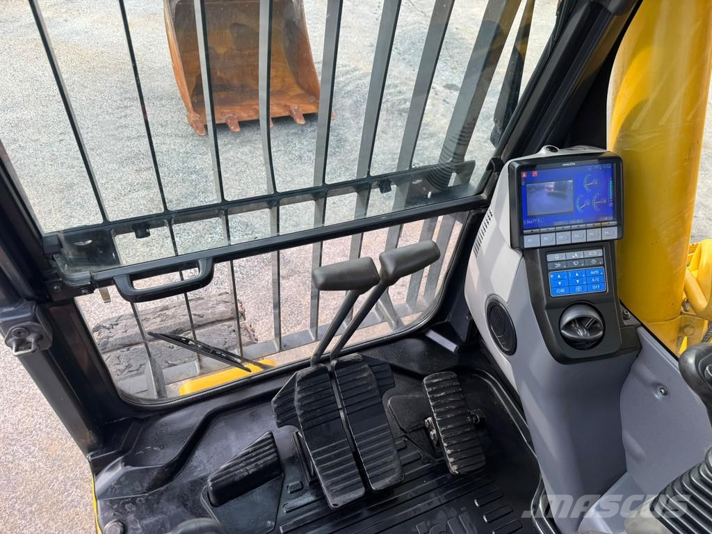 Komatsu PC210 LC-11 . Raupenbagger