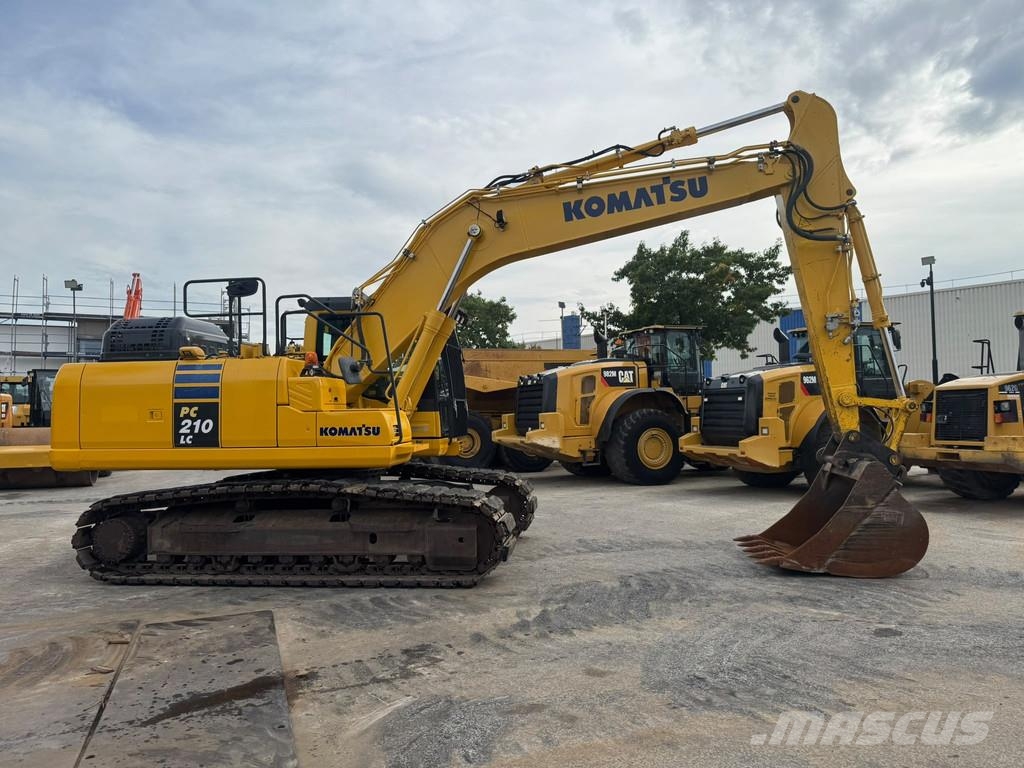 Komatsu PC210 LC-11 . Raupenbagger
