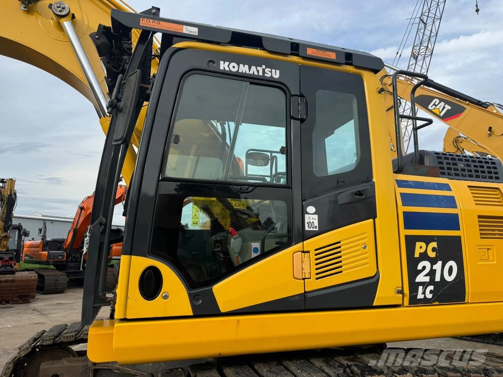 Komatsu PC210 LC-11 . Raupenbagger