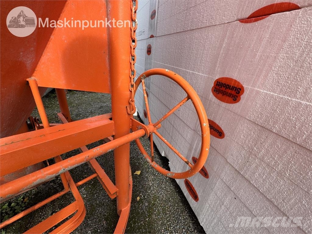 Eichinger Betongsilo 1013H.14 1500L Pavimentadoras de concreto