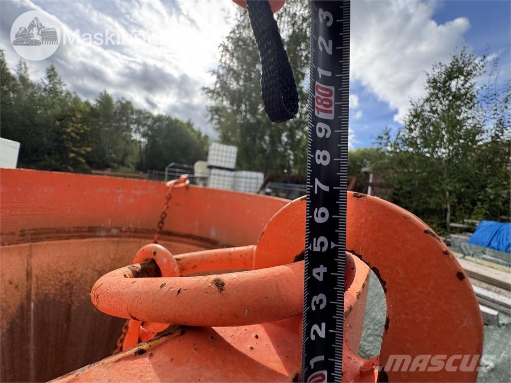 Eichinger Betongsilo 1013H.14 1500L Pavimentadoras de concreto