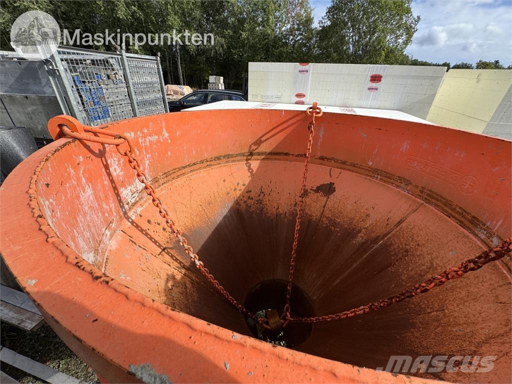 Eichinger Betongsilo 1013H.14 1500L Pavimentadoras de concreto