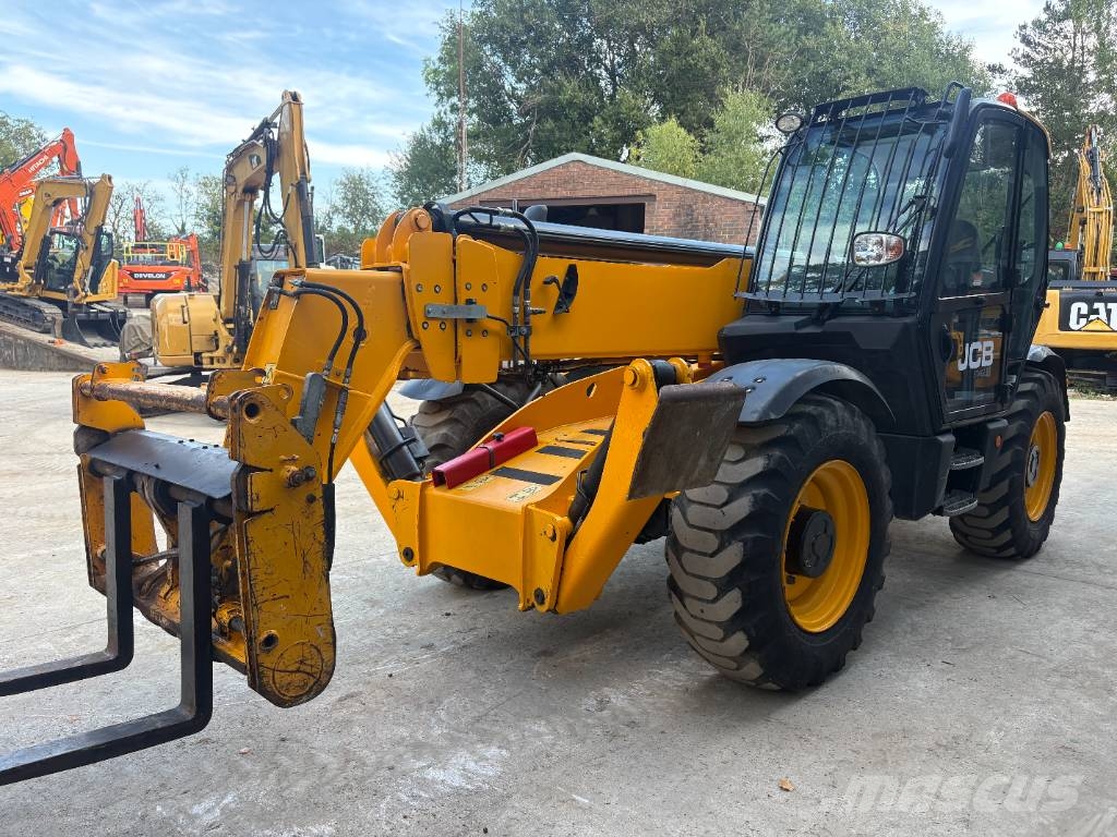 JCB 540-140 Teleszkópos rakodók