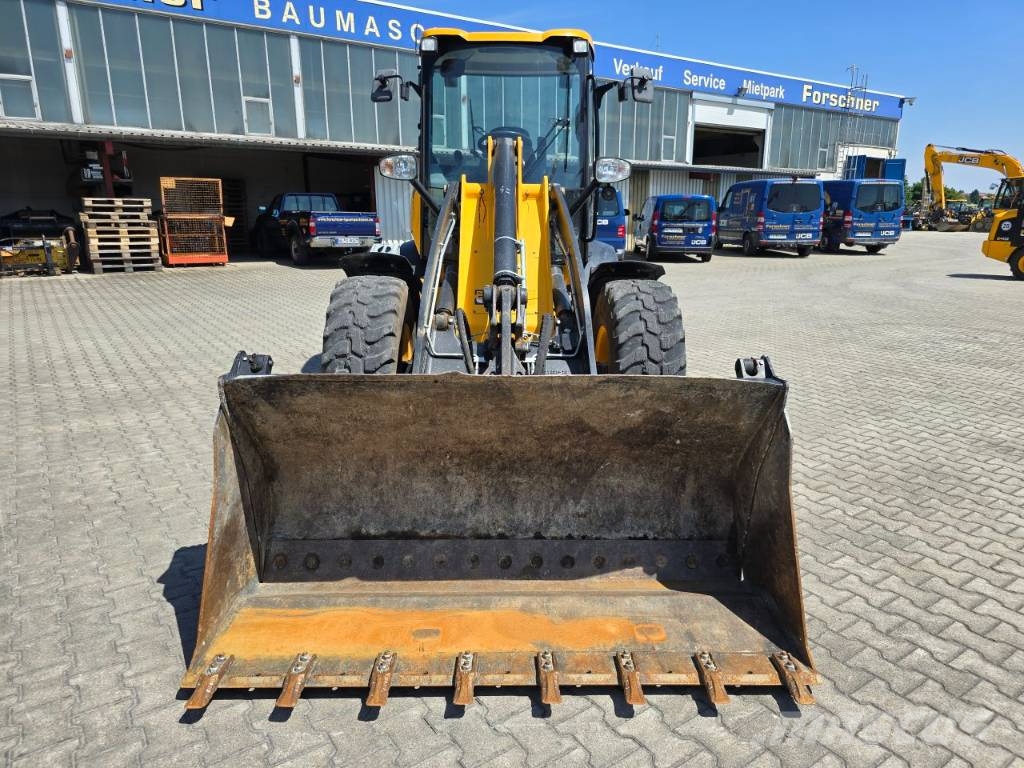 JCB 409SV Фронтальные погрузчики