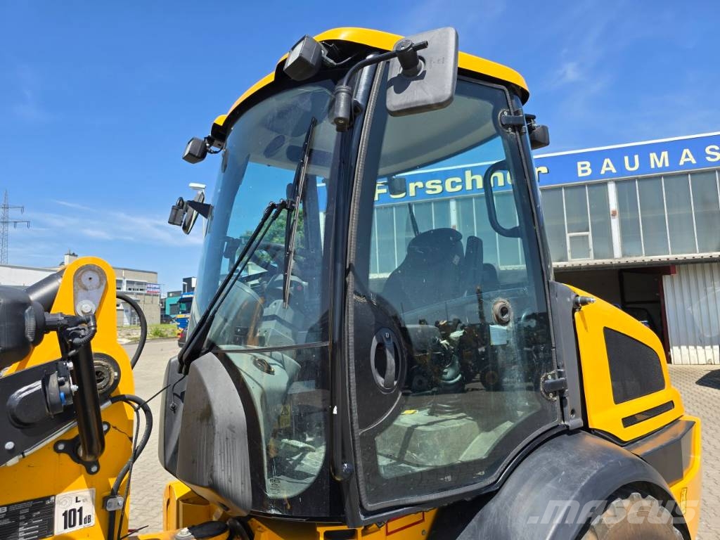 JCB 409SV Фронтальные погрузчики