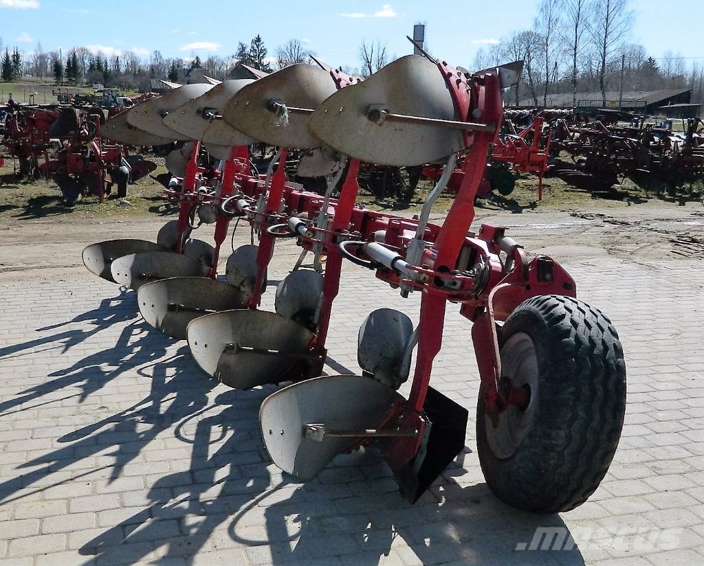 Massey Ferguson 735 AX Aratri reversibili