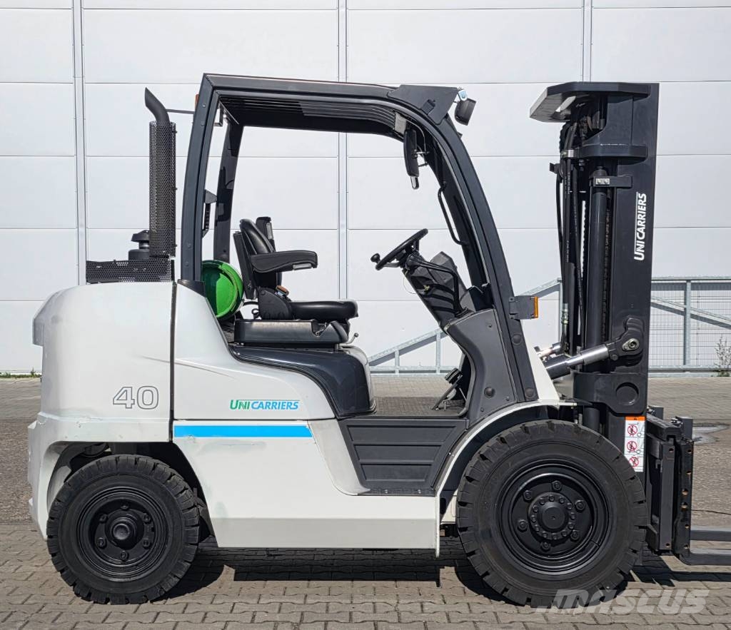 UniCarriers J2F4F40   FG40NT GX-40 DEMO شاحنات LPG
