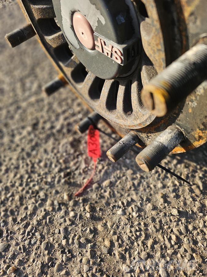 SAF B19-19K / SBK1937-11S/TRAILER AXLE /SINGLE TIRES/ محور العجلة