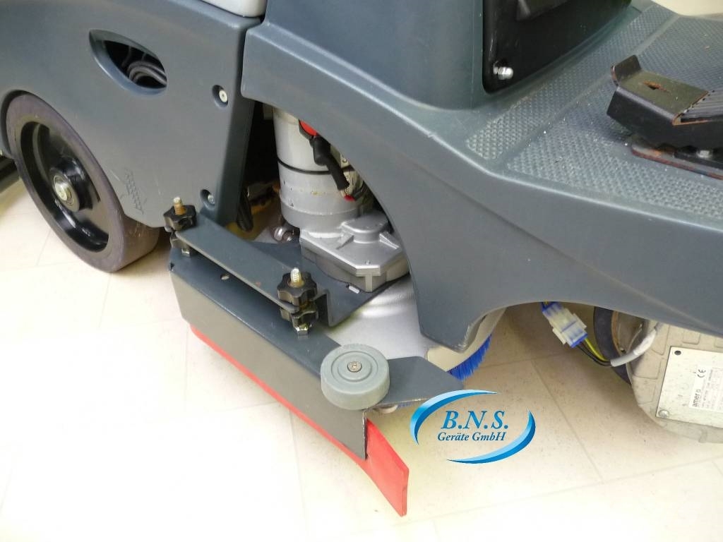 Nilfisk Scheuersaugmaschine BR 751 EDS 路面清掃機