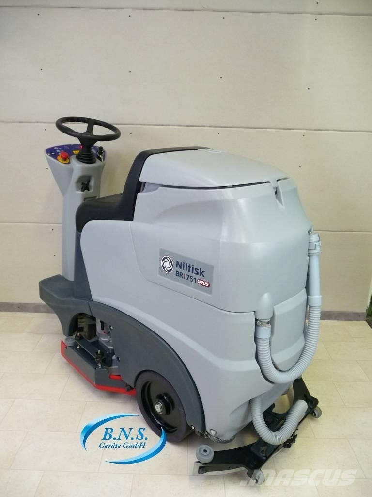 Nilfisk Scheuersaugmaschine BR 751 EDS 路面清掃機