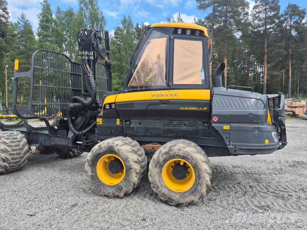 Ponsse GAZELLE 8W Vyvážecí traktory