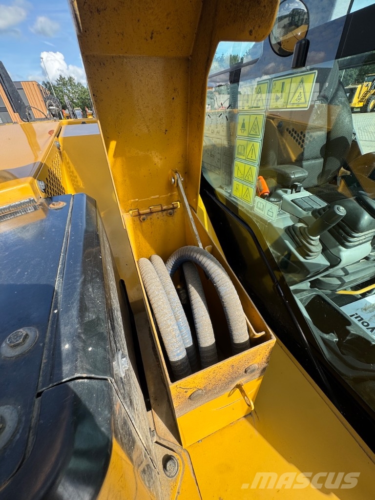 CAT 308 CR Малые экскаваторы 7т-12т