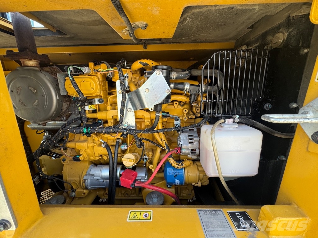 CAT 308 CR Малые экскаваторы 7т-12т