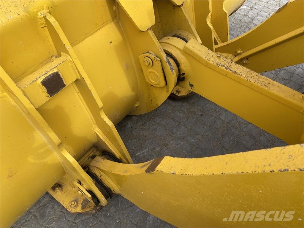 Komatsu WA475-10EO Hjullastare