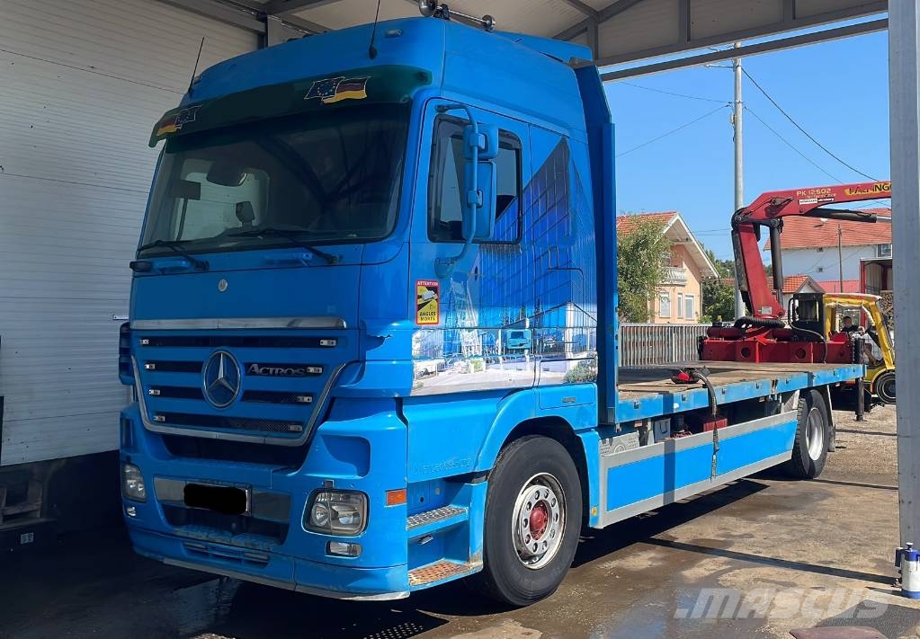 Mercedes-Benz ACTROS 1844 4x2 stake body - eps 3 pedals Planbiler