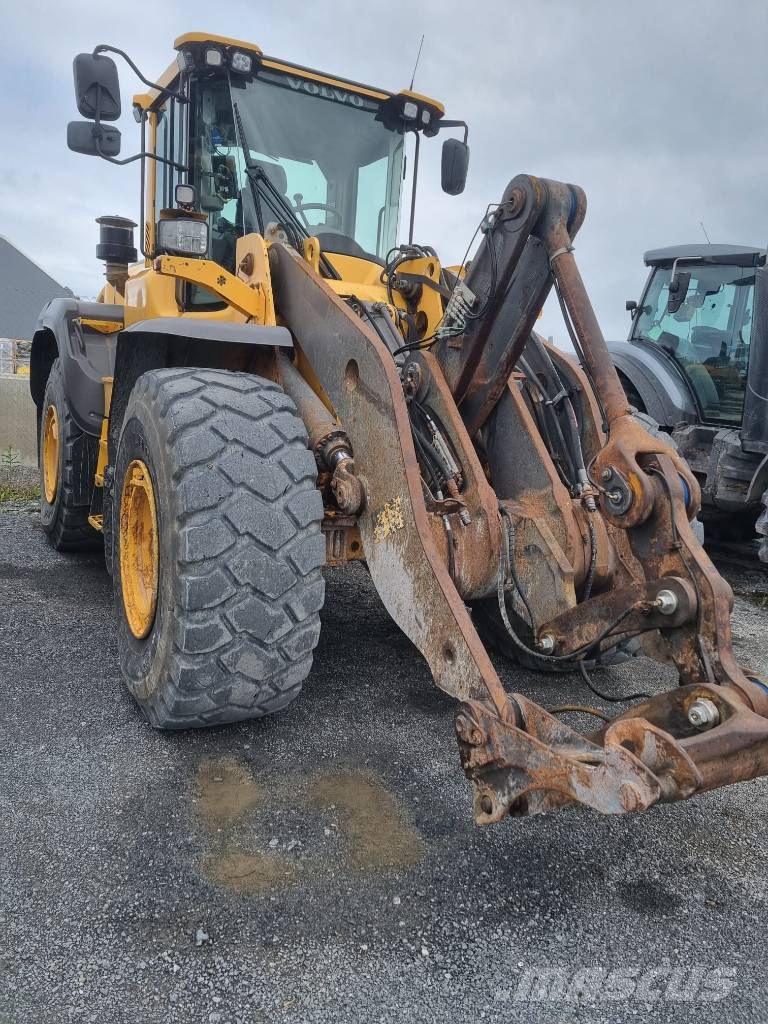 Volvo L 120 H Rataslaadurid