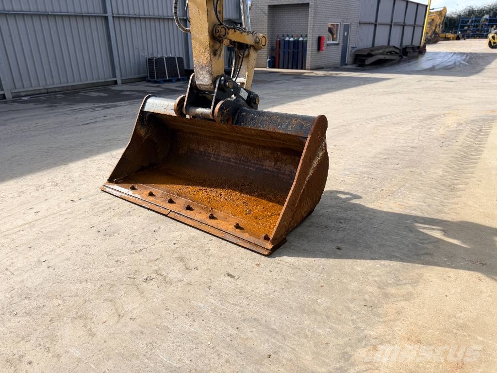 CAT 326 07H SLR - 18m Super Long Reach Aukštuminiai ekskavatoriai