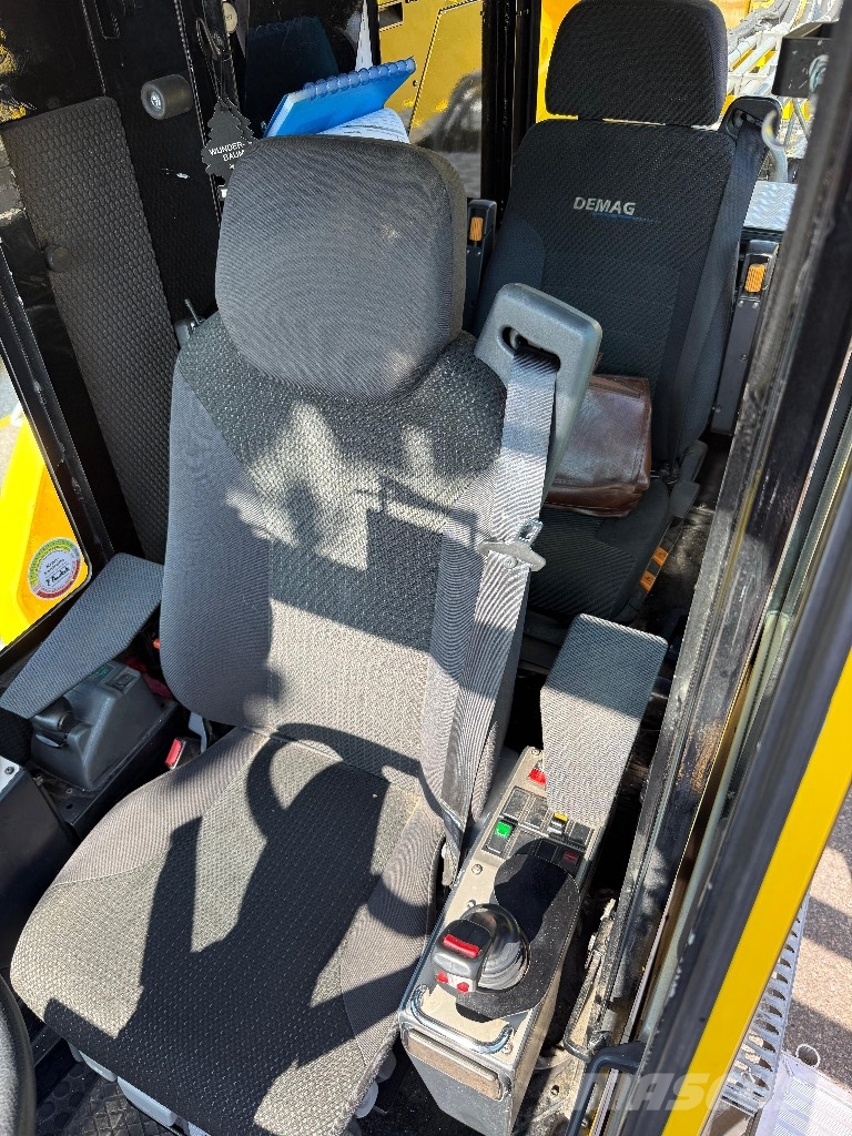 Demag AC 60 Gru per terreni difficili