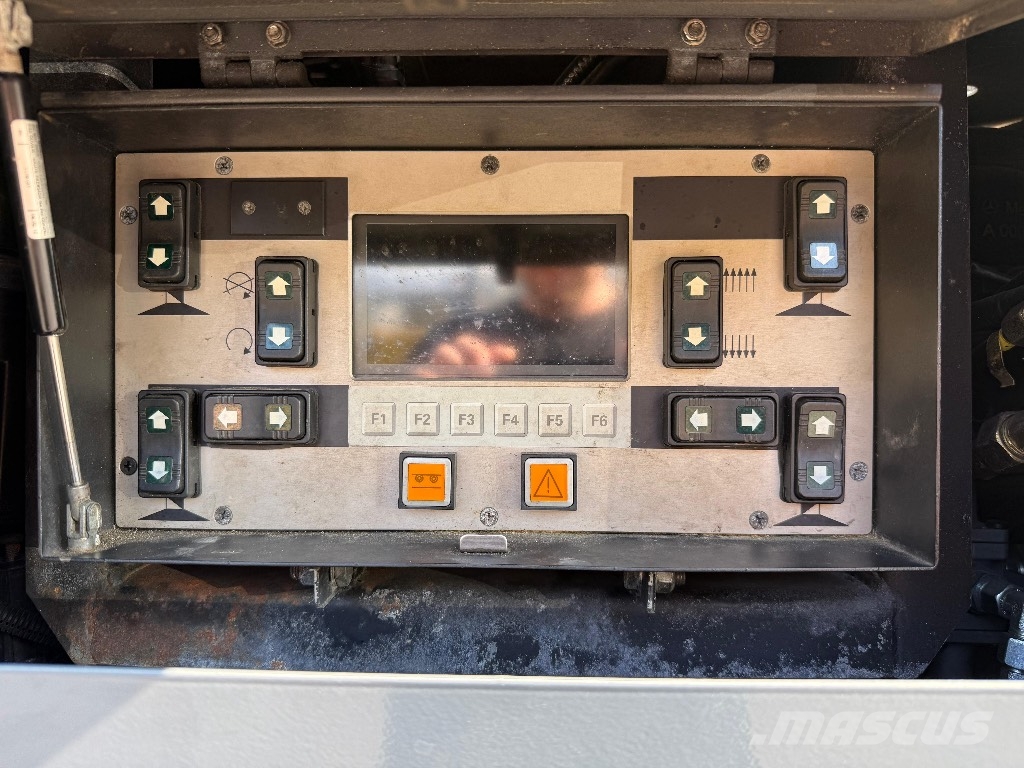 Demag AC 60 Gru per terreni difficili