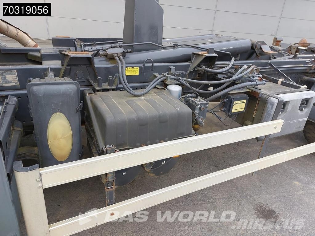 MAN TGA 18.310 4X2 14 tons hooklift steelsuspension Ma Вантажівки з гаковим підйомом