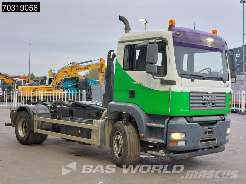MAN TGA 18.310 4X2 14 tons hooklift steelsuspension Ma Вантажівки з гаковим підйомом