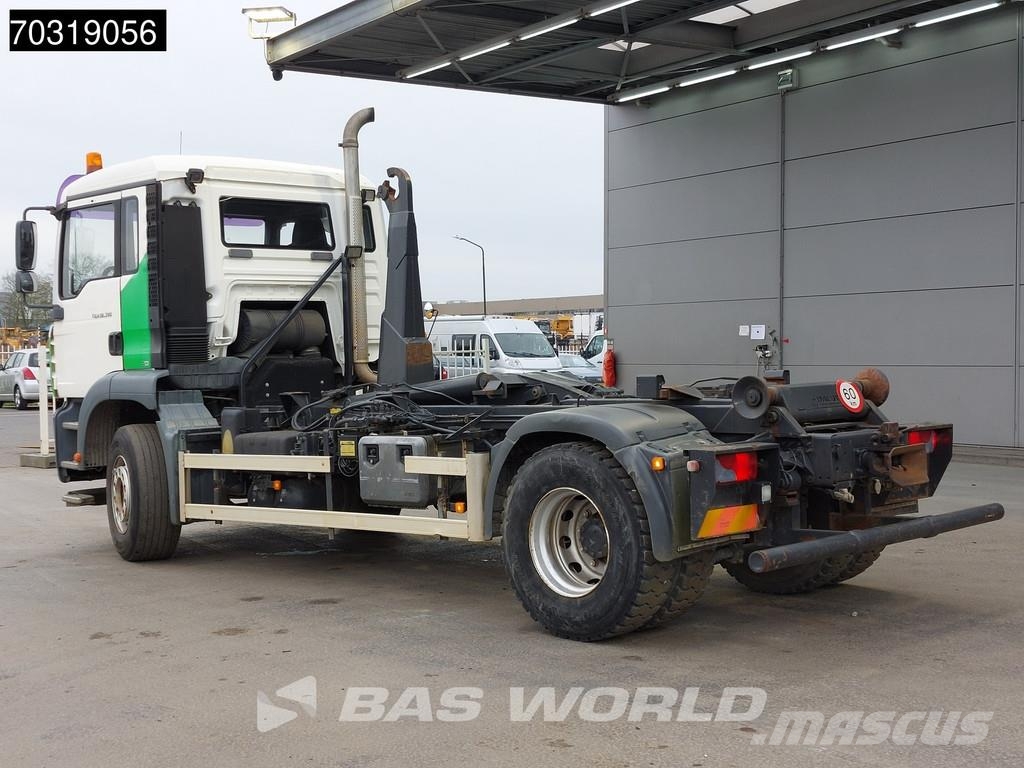 MAN TGA 18.310 4X2 14 tons hooklift steelsuspension Ma Вантажівки з гаковим підйомом