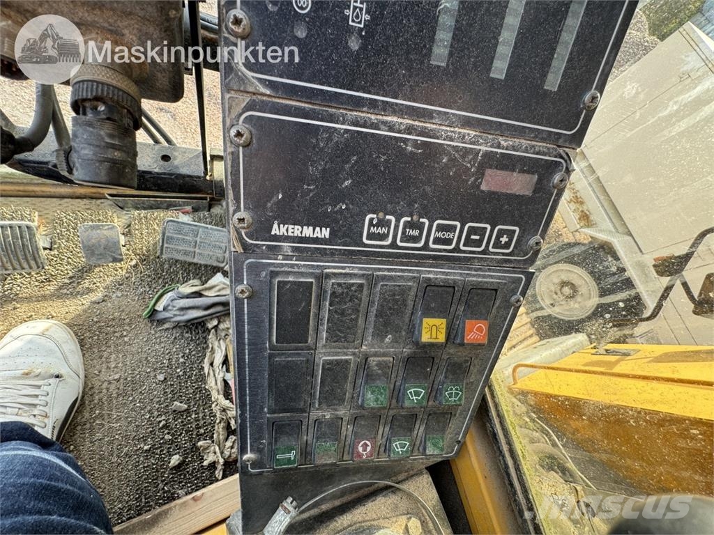 Volvo EC230B Rupsgraafmachines