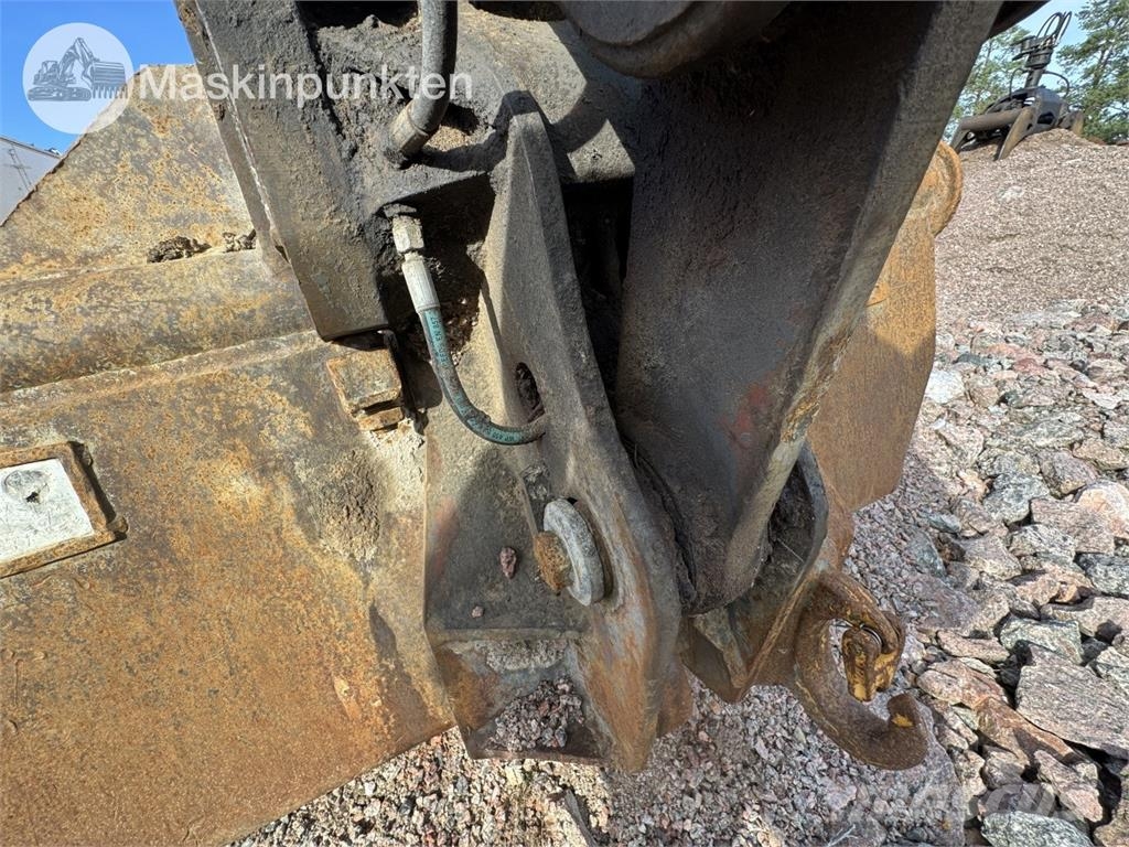 Volvo EC230B Rupsgraafmachines