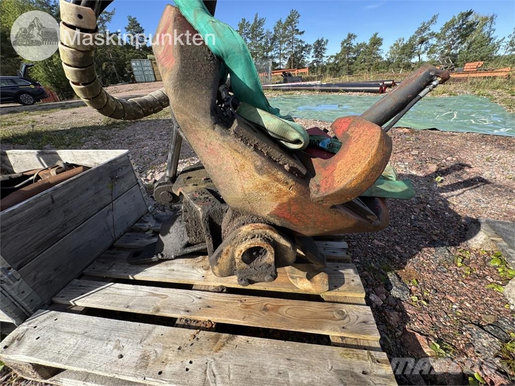 Volvo EC230B Rupsgraafmachines