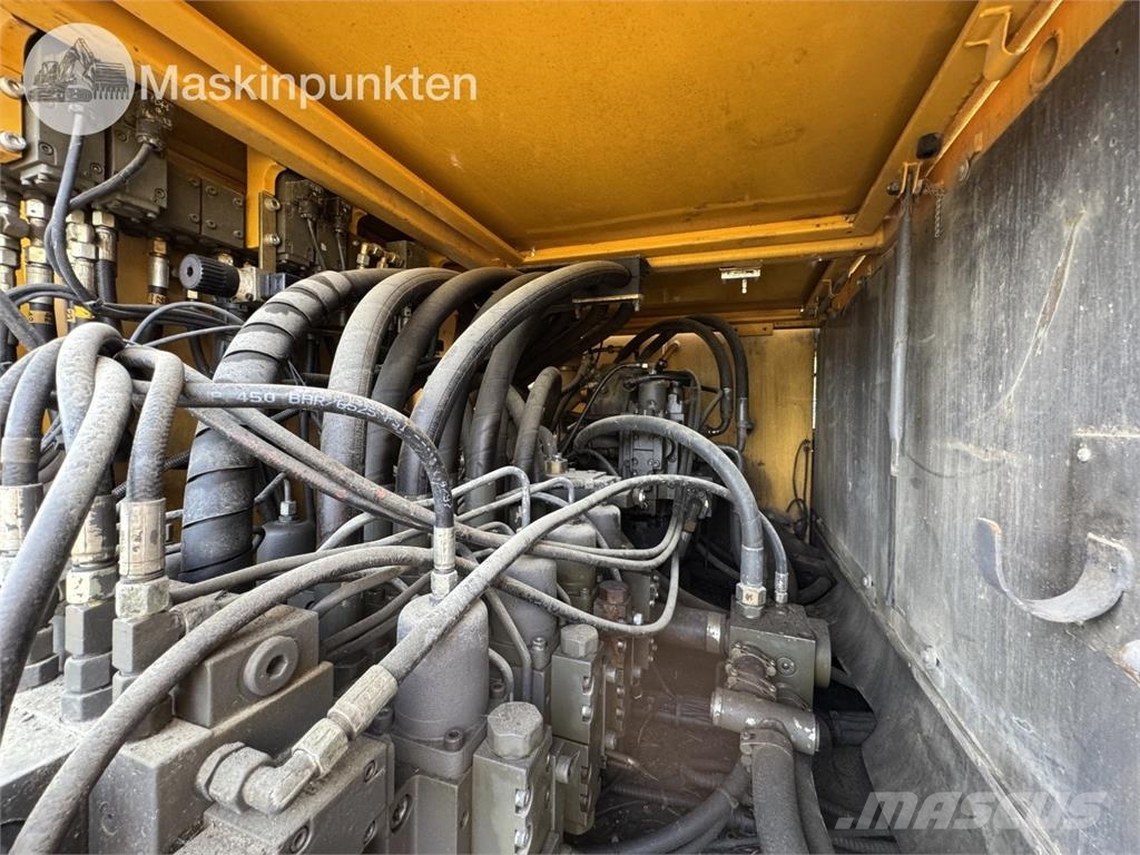 Volvo EC230B Rupsgraafmachines