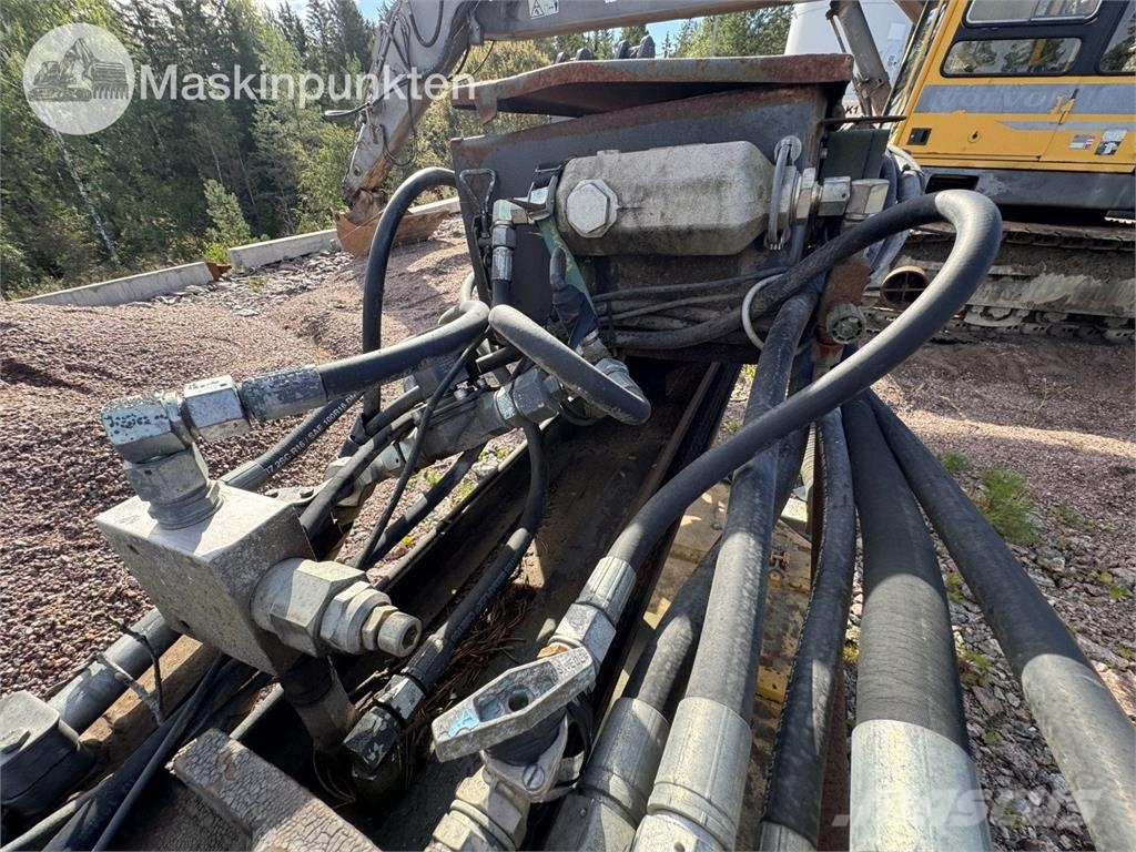 Volvo EC230B Rupsgraafmachines