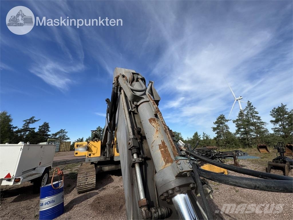 Volvo EC230B Rupsgraafmachines
