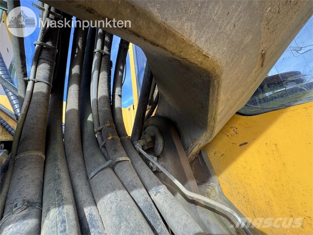 Volvo EC230B Rupsgraafmachines