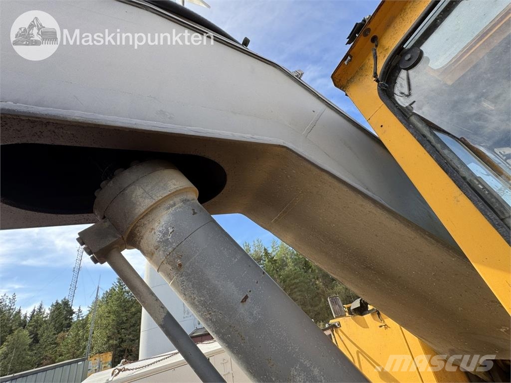 Volvo EC230B Rupsgraafmachines