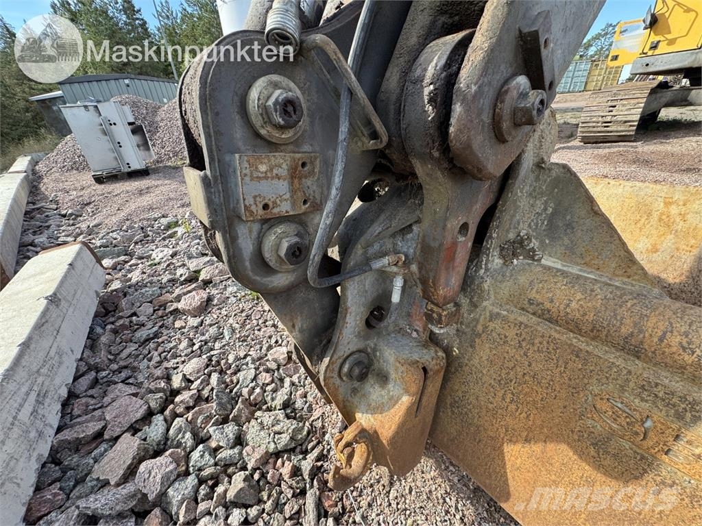 Volvo EC230B Rupsgraafmachines