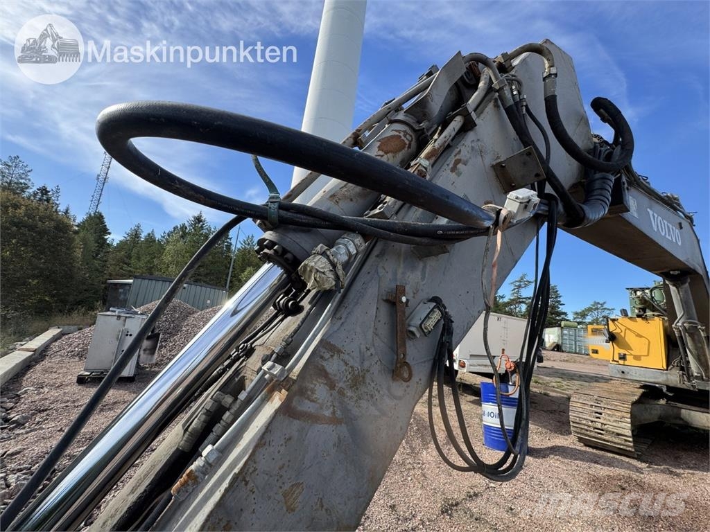 Volvo EC230B Rupsgraafmachines