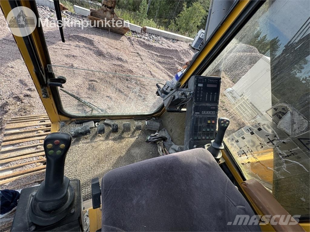 Volvo EC230B Rupsgraafmachines