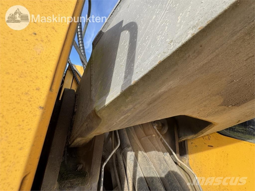 Volvo EC230B Rupsgraafmachines