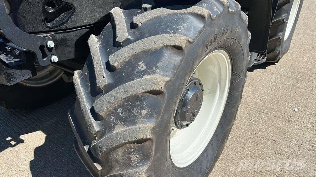 New Holland T7.225 AutoCommand Traktorid