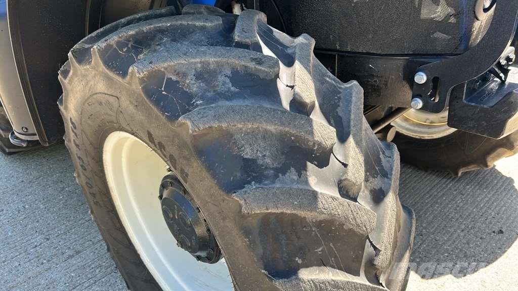 New Holland T7.225 AutoCommand Traktorid