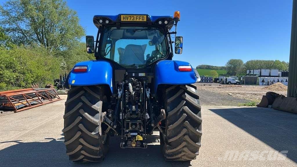 New Holland T7.225 AutoCommand Traktorid
