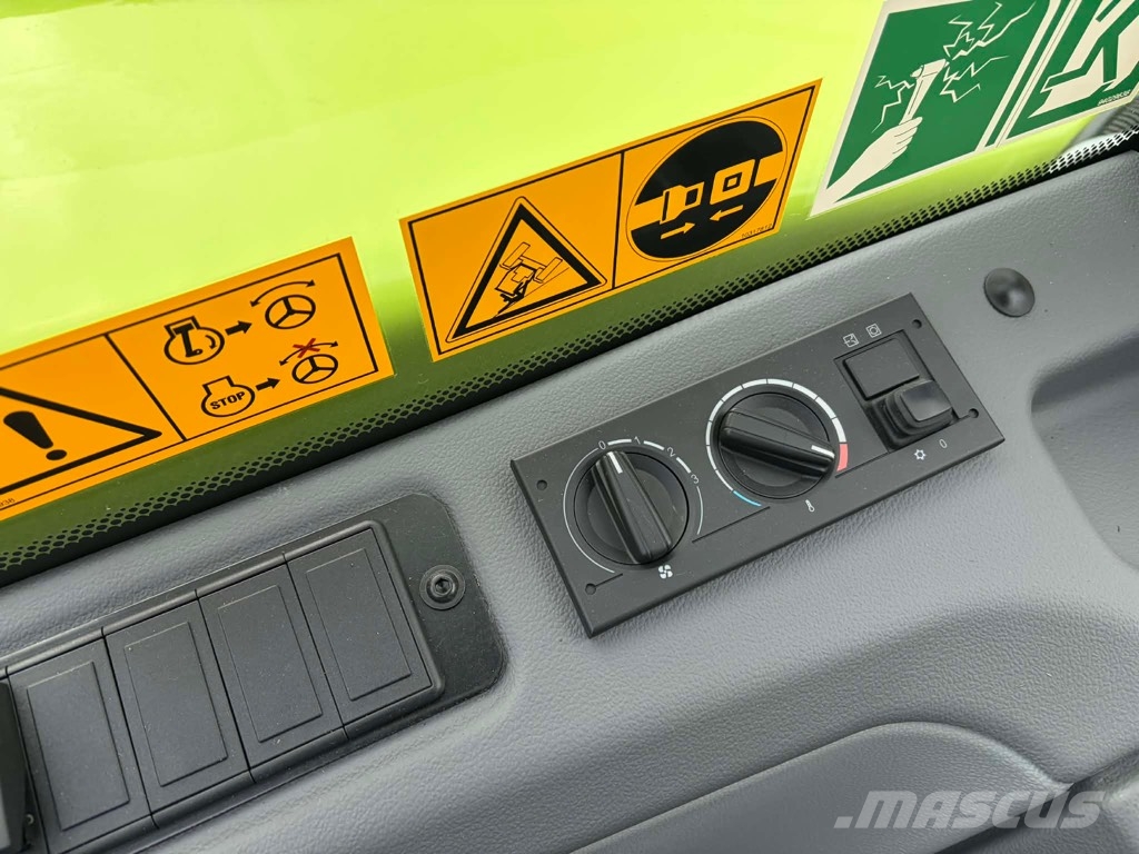 CLAAS Scorpion 746 Varipower Ładowarki rolnicze