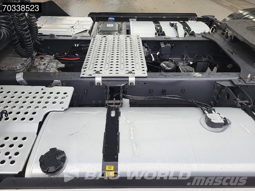 Renault T 520 4X2 HIGH 2xTanks ACC Navi Vetopöytäautot