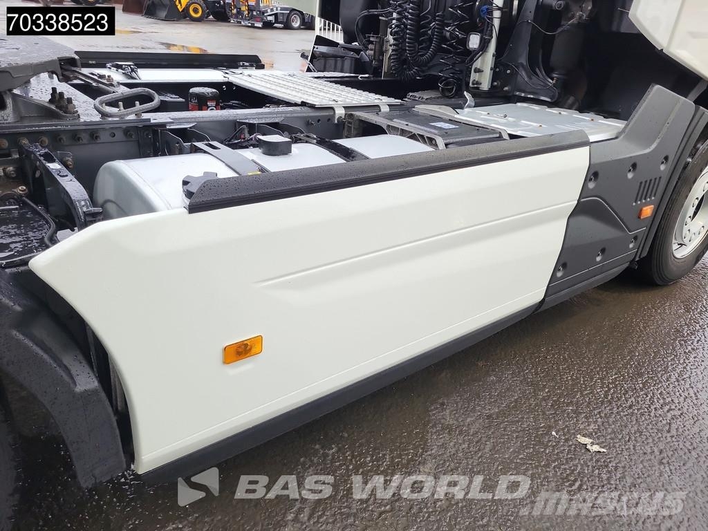 Renault T 520 4X2 HIGH 2xTanks ACC Navi Vetopöytäautot