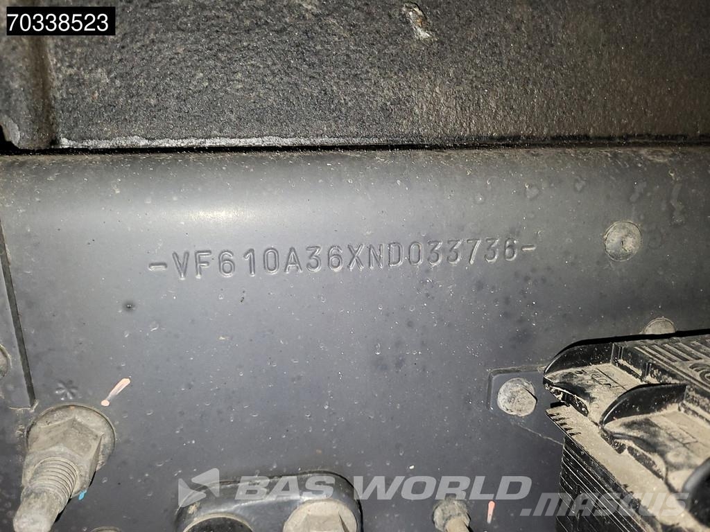Renault T 520 4X2 HIGH 2xTanks ACC Navi Vetopöytäautot