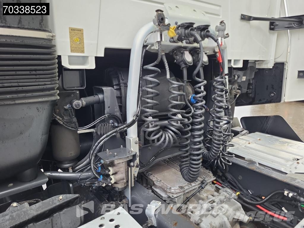 Renault T 520 4X2 HIGH 2xTanks ACC Navi Vetopöytäautot