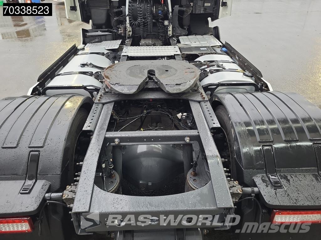 Renault T 520 4X2 HIGH 2xTanks ACC Navi Vetopöytäautot