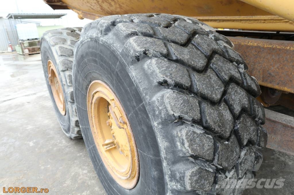 CAT 730 Dumper - Knickgelenk