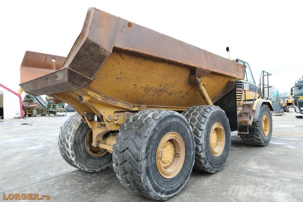 CAT 730 Dumper - Knickgelenk
