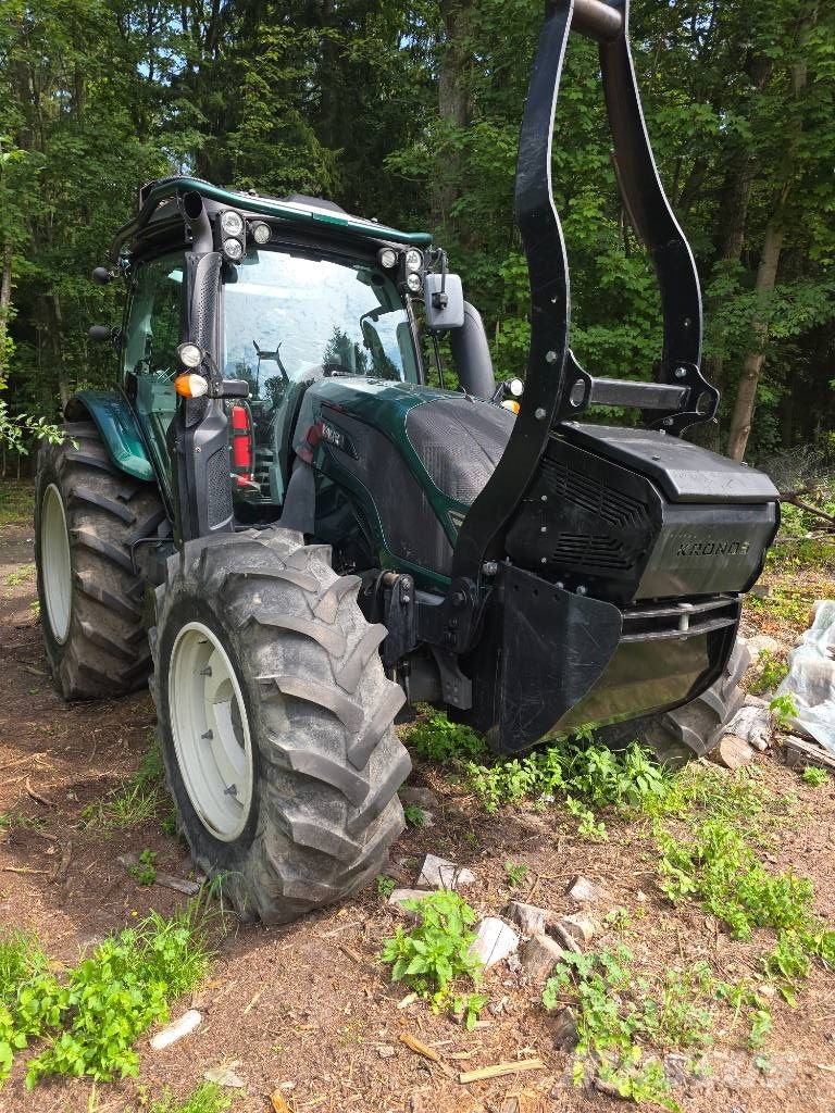 Valtra N 114 HiTech Harvesters